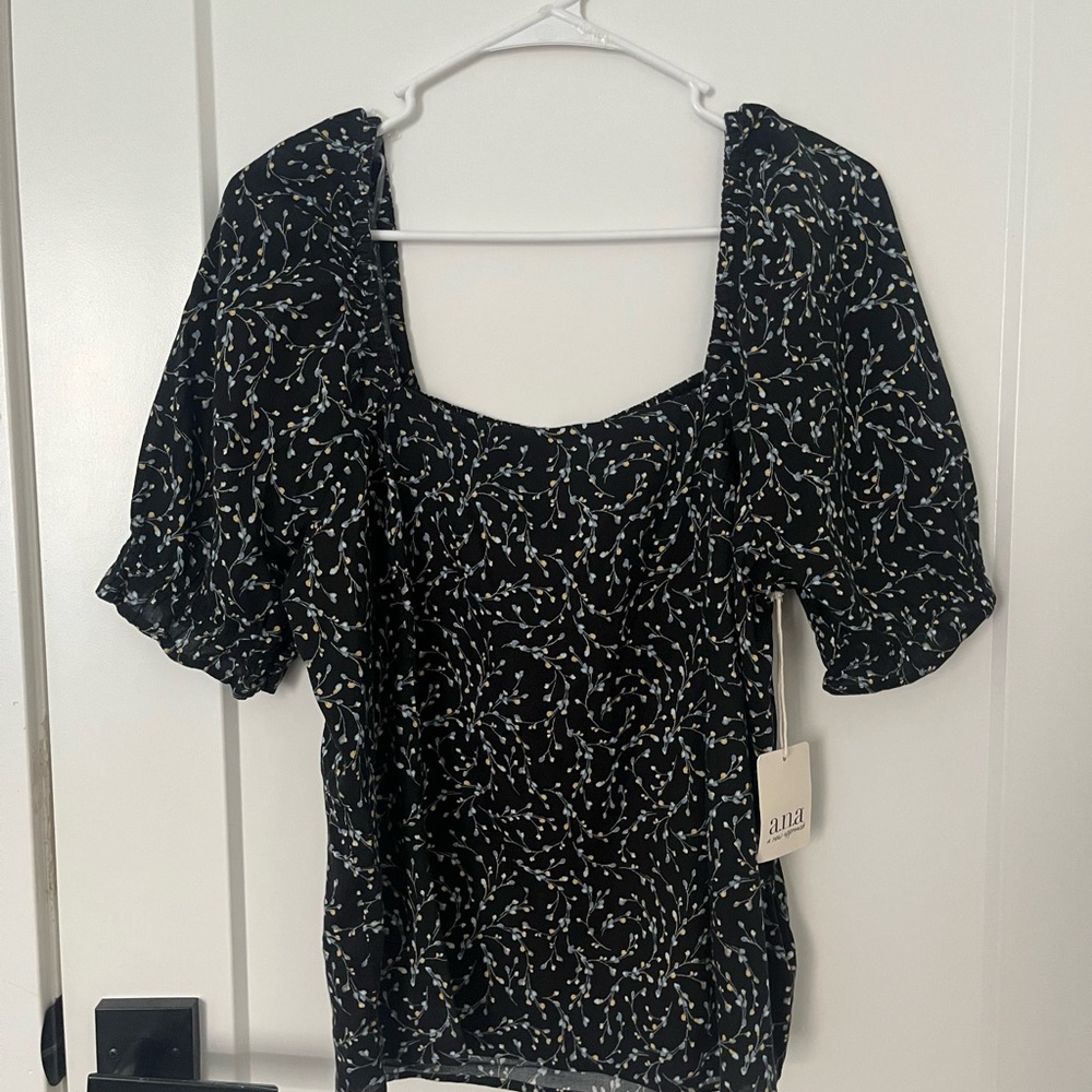 a.n.a Black and White Patterned Blouse